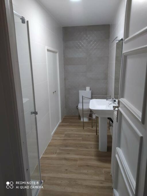 Precioso y espacioso piso ideal para familias. El Burgo De Osma Bagian luar foto