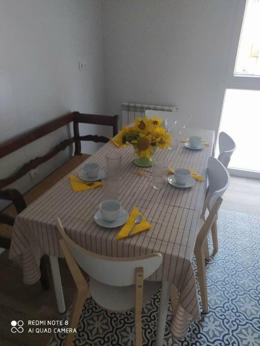 Precioso y espacioso piso ideal para familias. El Burgo De Osma Bagian luar foto