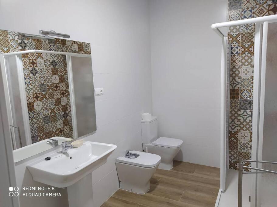 Precioso y espacioso piso ideal para familias. El Burgo De Osma Bagian luar foto